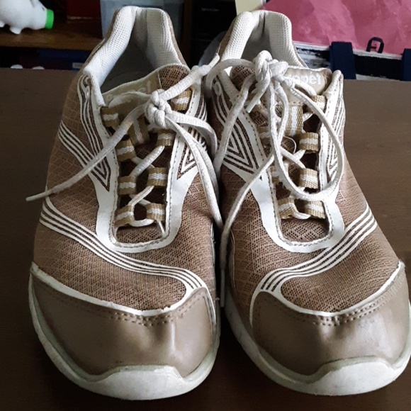 Shoes - Picture 2 of 2